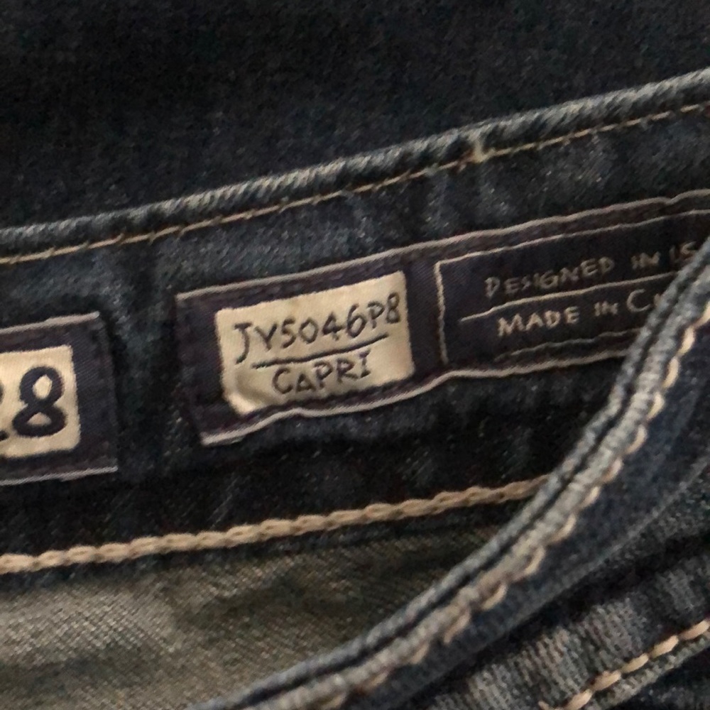 Miss Me Capris - Picture 6 of 6